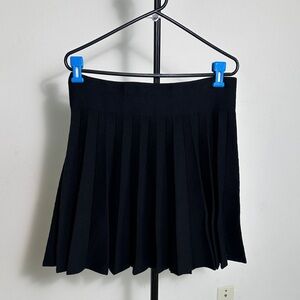 Classic Black Pleated Skirt​